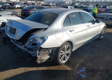 2020 Mercedes-Benz C 300 z USA, uszkodzony, nr VIN WDDWF8DB2LR534805